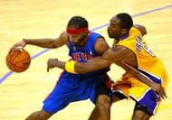 Kobe played lights out and dropped 33 points against the Pistons to lead Lakers to victory in overtime